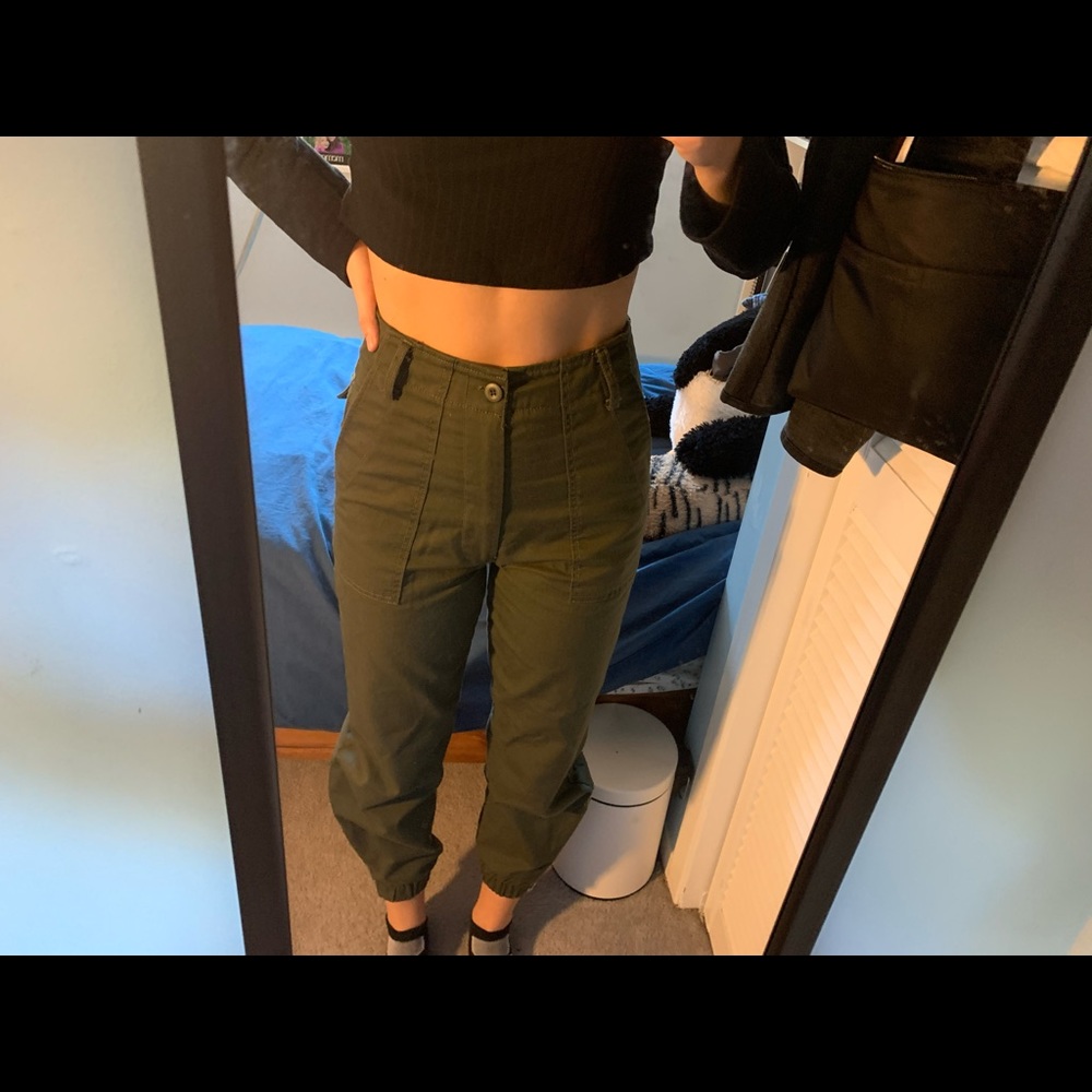 Brandy Melville green cargo pants